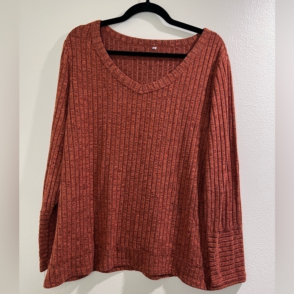 Women’s Boho Textured Sweater in size M - rust color